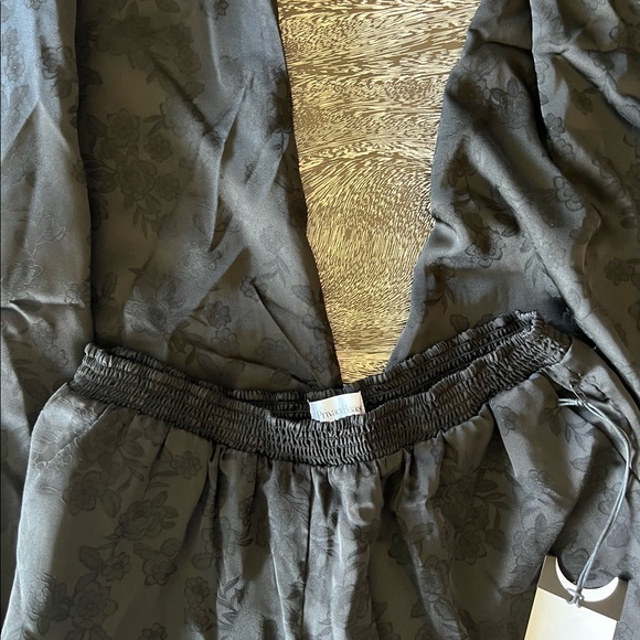 Privacy Please Galway Floral Satin Jogger Pant - Picture 4 of 8